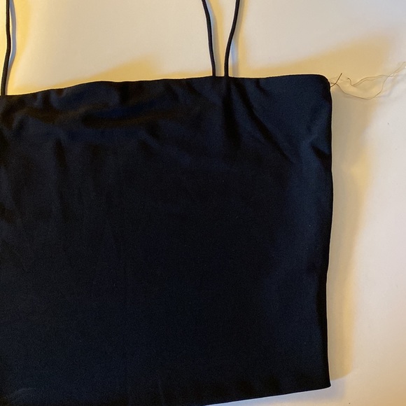 Black and white silks cropped tube top with straps - Picture 5 of 6